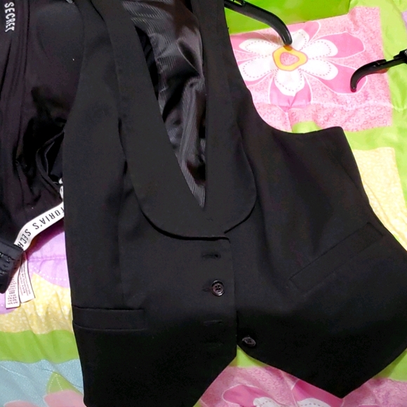 Nothing - Picture 1 of 6